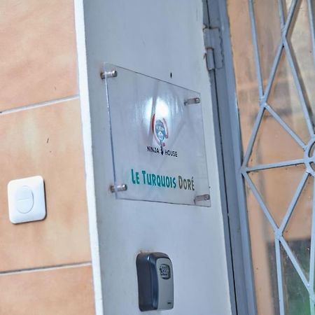Ninja House Studio Chic Le Turquois Dore Yaoundé Exterior foto
